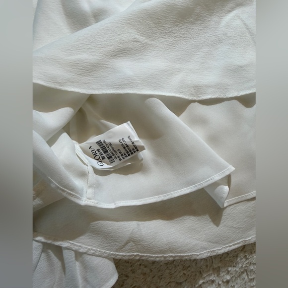 White Ruffled Button-Up Blouse - Picture 4 of 7